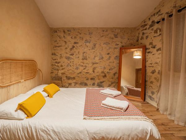AUTHENTIQUE MAS EN PLEINE NATURE SUR 1.9 HECTARES, ESPIRA DE L'AGLY