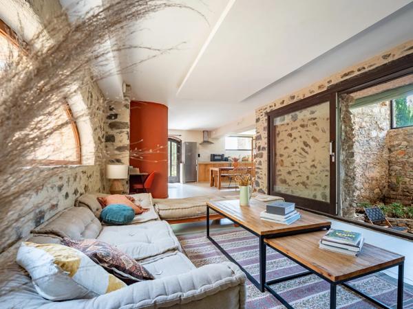 AUTHENTIQUE MAS EN PLEINE NATURE SUR 1.9 HECTARES, ESPIRA DE L'AGLY