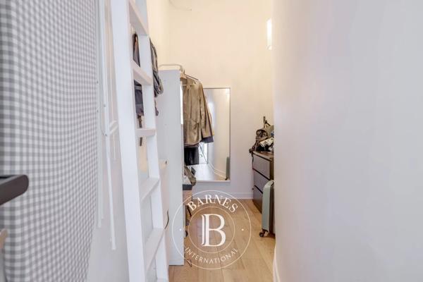Paris 1er, Appartement 1 Chambre -  46 m² à vendre