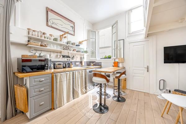 Paris 1er, Appartement 1 Chambre -  46 m² à vendre