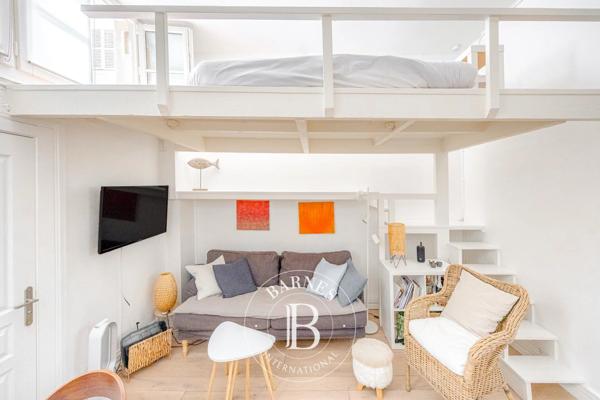 Paris 1er, Appartement 1 Chambre -  46 m² à vendre
