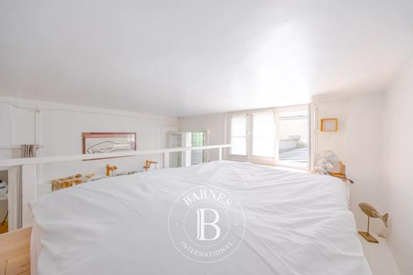 Paris 1er, Appartement 1 Chambre -  46 m² à vendre