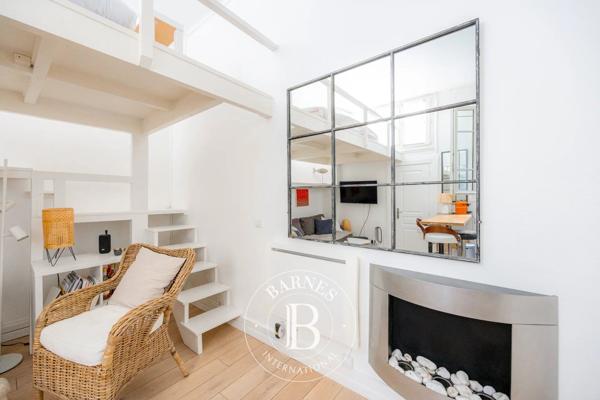 Paris 1er, Appartement 1 Chambre -  46 m² à vendre