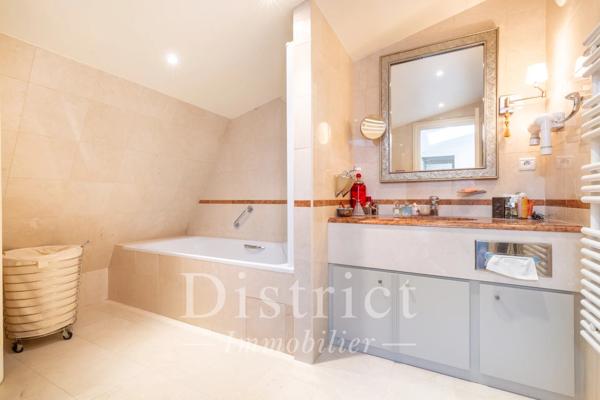 # Appartement – 55m² – Paris 8ème