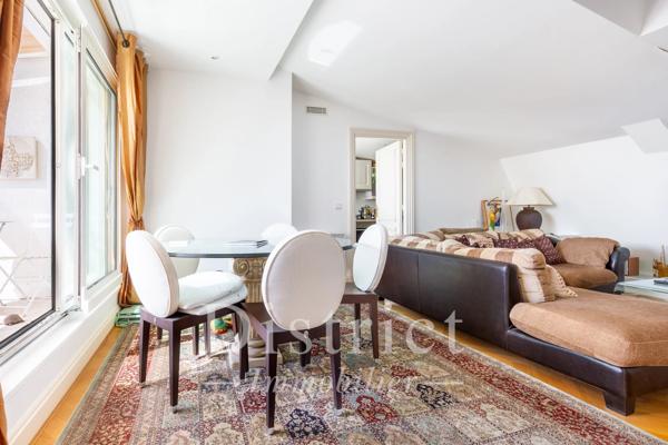 # Appartement – 55m² – Paris 8ème