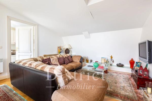 # Appartement – 55m² – Paris 8ème