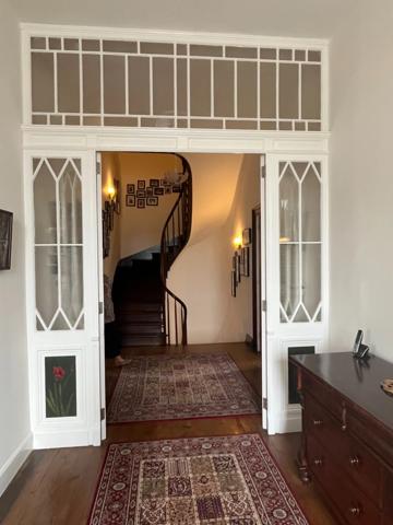 PLAISANCE DU GERS (32), ELEGANTE et HISTORIQUE MAISON BOURGEOISE, dépendances, garage, 3200m² clos et paysagé.