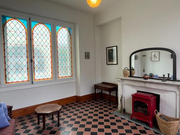 PLAISANCE DU GERS (32), ELEGANTE et HISTORIQUE MAISON BOURGEOISE, dépendances, garage, 3200m² clos et paysagé.
