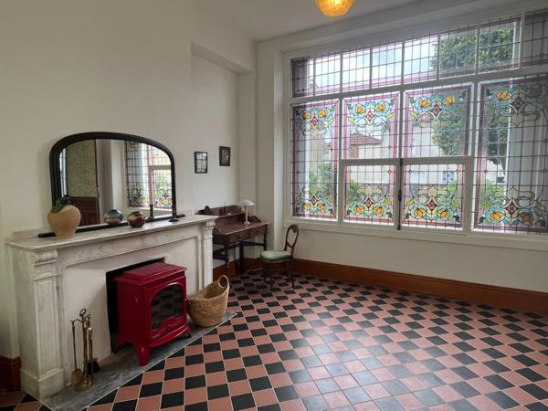 PLAISANCE DU GERS (32), ELEGANTE et HISTORIQUE MAISON BOURGEOISE, dépendances, garage, 3200m² clos et paysagé.