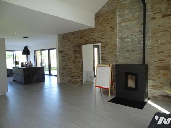 Maison en pierres rénovée