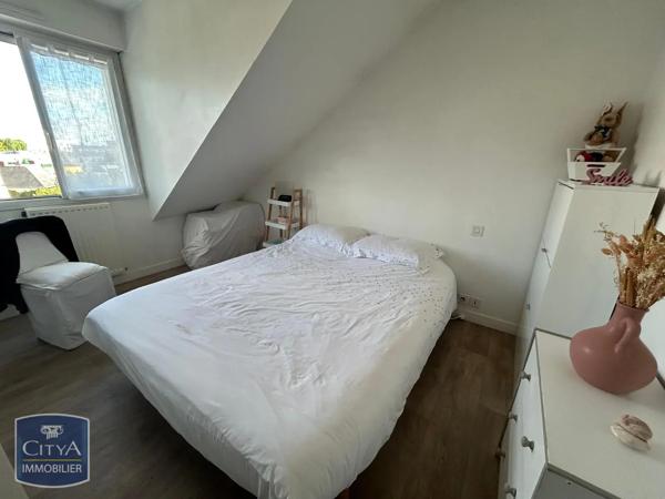 Appartement à louer 3 pièces 55.45m² Laval (53000)