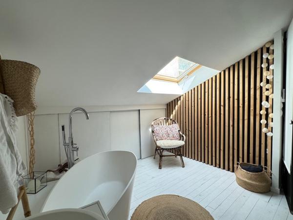 Marseille (13007) VENTE DUPLEX TYPE 4 PENSÉ COMME UNE MAISON 110 M2 (81,59 M2 CARREZ) JARDIN TERRASSE BASSIN 13007 MARSEILLE