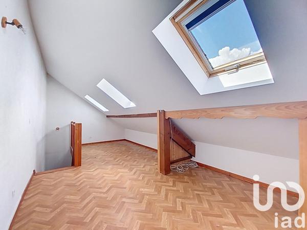 Appartement à vendre 4 pièces 87 m² Saint-Pierre-en-Faucigny