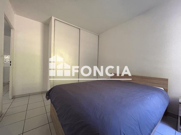 Location Appartement 2 pièces 35.89 m² - 95 RUE BOUTIERS Cognac 16100
