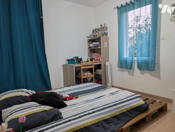 Maison de plain pied / 4 Chambres / Garage / Terrain 509m²