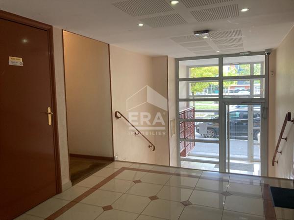 Appartement Bobigny 2 pièce(s) loué MEUBLE, petite chambre en plus