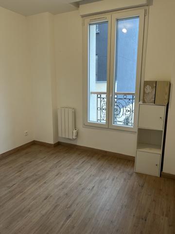Appartement
                                                                                                                                                                                                                                                                                                                        3 pièce(s)                                                                                                                                                                                                          2 chambre(s)                                                                                                                                                                                                          56  m²