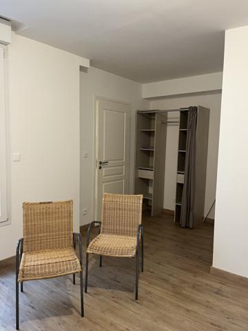 Appartement
                                                                                                                                                                                                                                                                                                                        3 pièce(s)                                                                                                                                                                                                          2 chambre(s)                                                                                                                                                                                                          56  m²