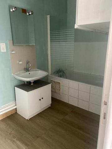 Appartement Charmes 3 pièces 85 m2
