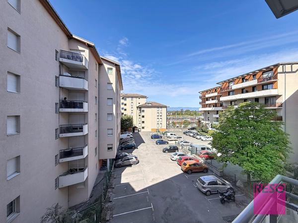 Appartement T2 rénové avec goût – Annemasse, proche gare