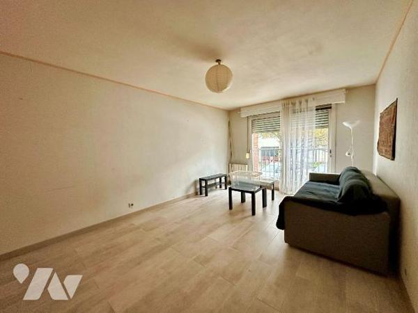 A VENDRE Appartement T2, à ROUEN (76100) en RDC surélevé, d'une surface habitable de 46 m². Com...