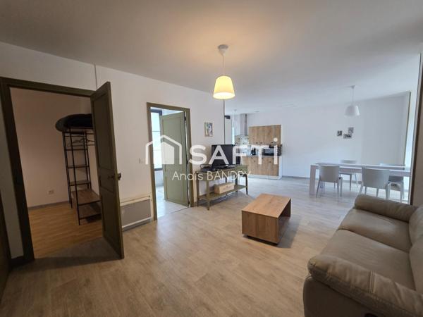 Immeuble rénové – 3 appartements meublés avec parkings et caves