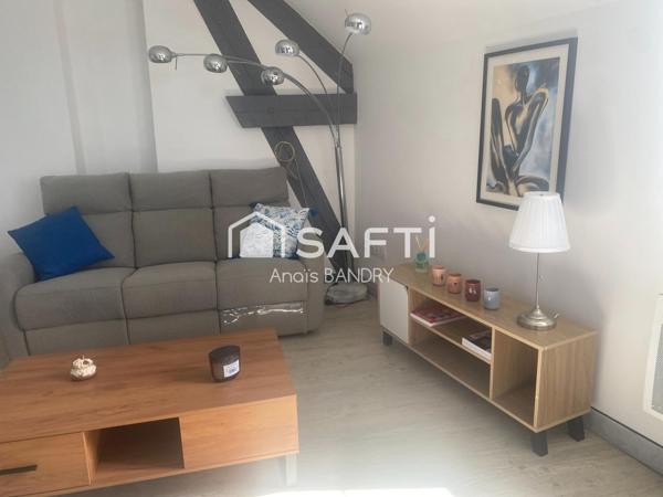 Immeuble rénové – 3 appartements meublés avec parkings et caves