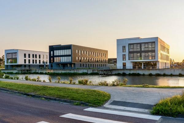 À LOUER - LE HAVRE - IMMEUBLE DE BUREAUX 1 066 M2 DIVISIBLES À PARTIR DE 533 m2