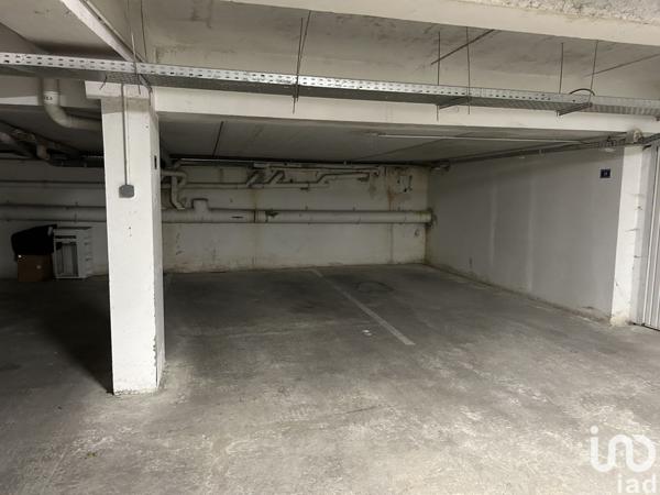 Location parking 5 m² Saint-Germain-en-Laye