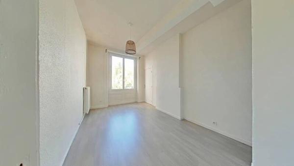 Appartement 3 pièces                                        - 42000 Saint-Étienne Réf : 12735