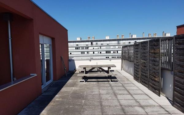 Appartement à louer    2 pièces •  Lyon 7