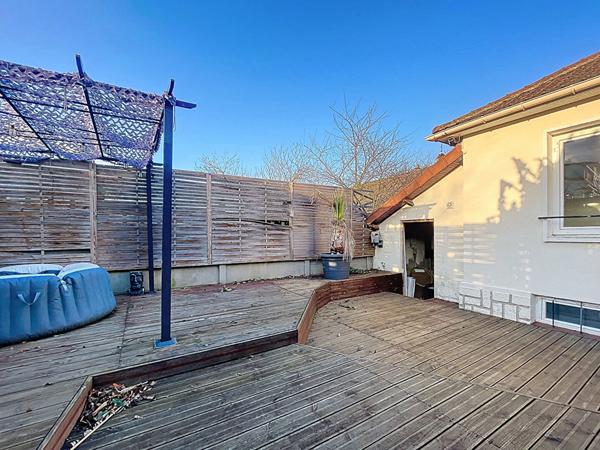 Maison 5 piéces - 3 chambres - sous-sol total - jardin