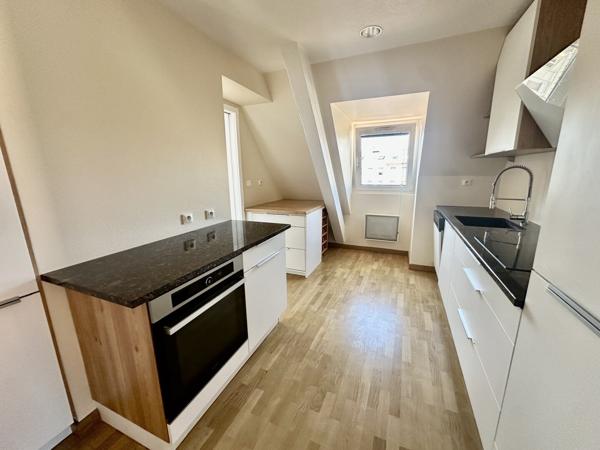 DUPLEX DE CHARME 118 m2 - 6P - RUE DU NOUVEAU BASSIN -MULHOUSE