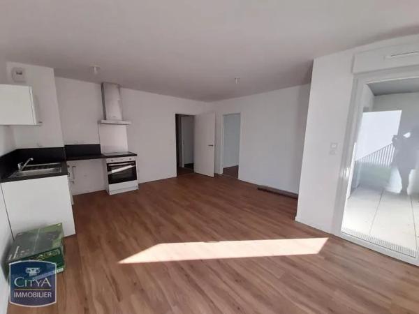 Appartement à louer 3 pièces 58.25m² Tours (37100)