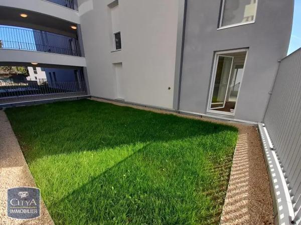 Appartement à louer 3 pièces 58.25m² Tours (37100)