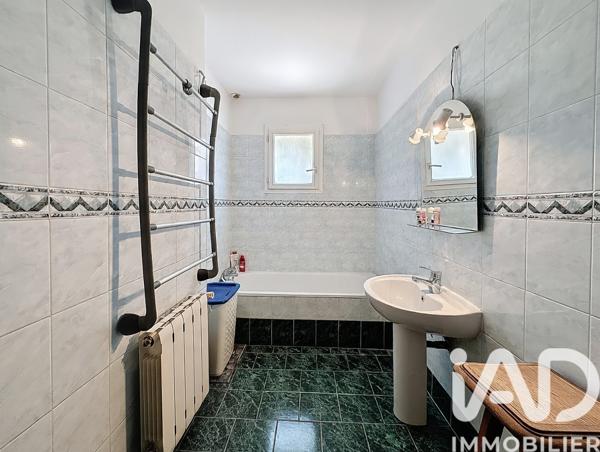 Maison à vendre 5 pièces 90 m² Tarascon