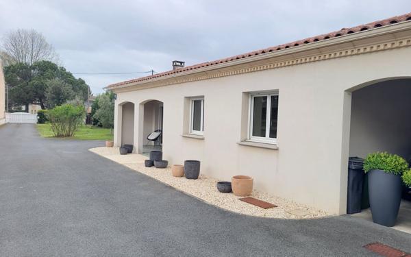 Appartement à louer    3 pièces •  Pessac