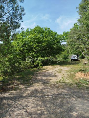 Terrain de loisirs de 3 597 m²
