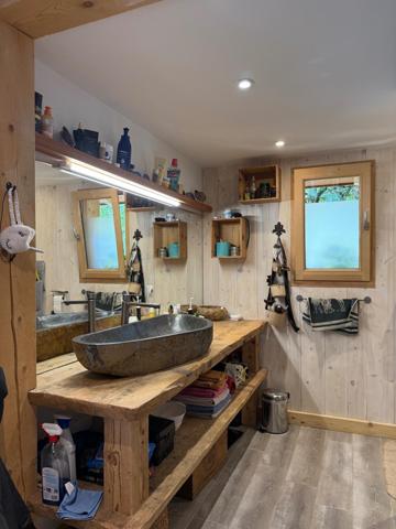 A vendre- Chalet d'exception tout en bois avec vue panoramique sur la chaîne Aravis