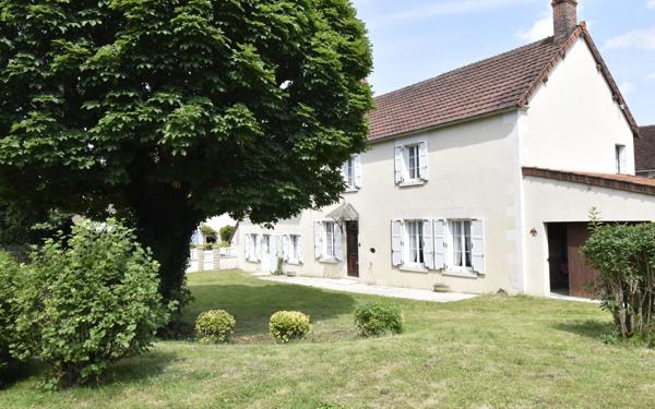 Maison à vendre    6 pièces • 154 m2 Ciez