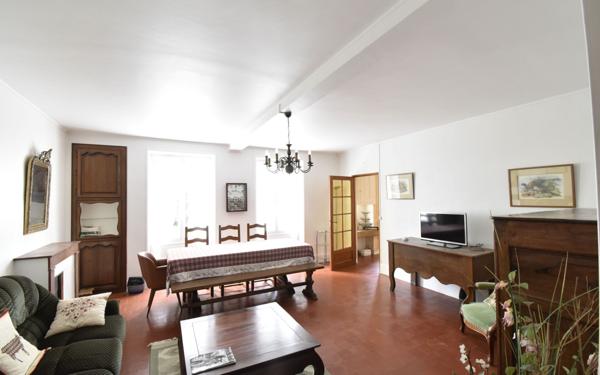 Maison à vendre    6 pièces • 154 m2 Ciez