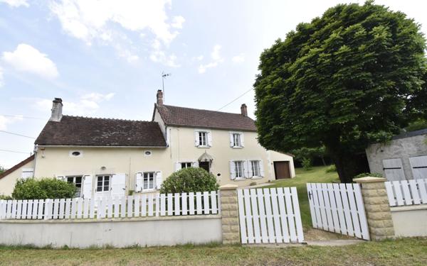 Maison à vendre    6 pièces • 154 m2 Ciez