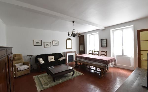 Maison à vendre    6 pièces • 154 m2 Ciez