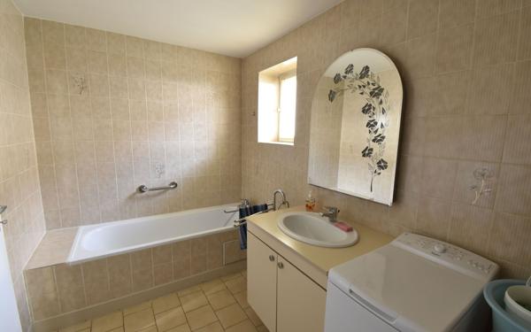 Maison à vendre    6 pièces • 154 m2 Ciez