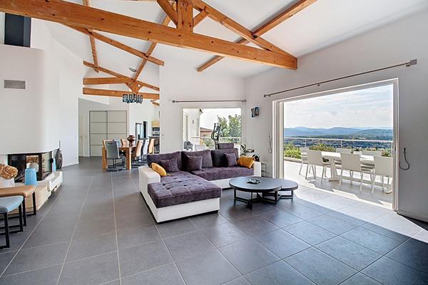 A VENDRE Maison LA MOTTE 185 m² avec PISCINE et VUE