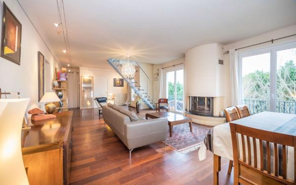 Maison à vendre    7 pièces •  Urcuit