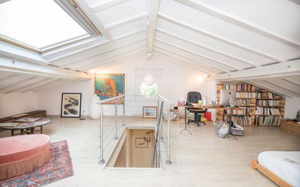 Maison à vendre    7 pièces •  Urcuit