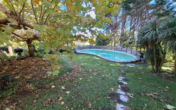 Maison à vendre    7 pièces •  Urcuit