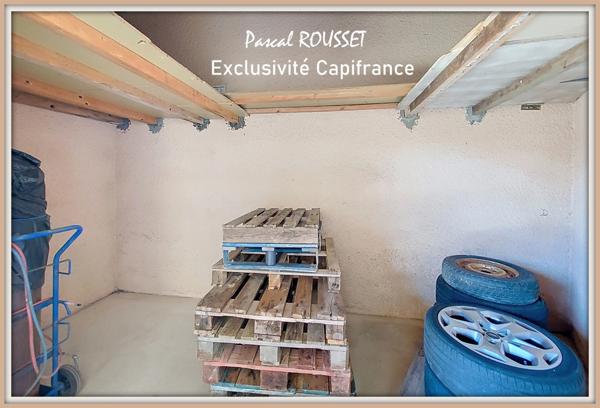 Appartement 32 m² à vendre Quartier naturiste de Leucate (11), avec cellier, cour et place de parking privées.