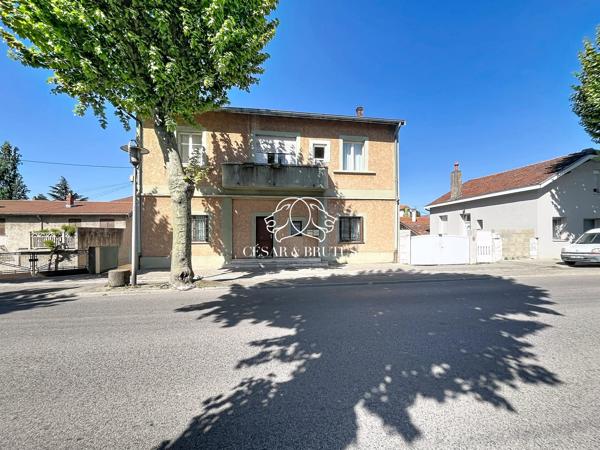 IMMEUBLE DE RAPPORT – 415m² – PARCELLE 1033m²